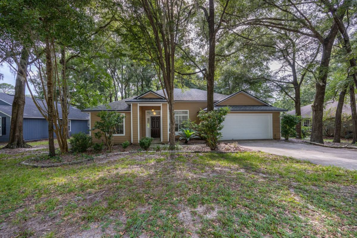 House for rent at 6106 SW 85th St, Gainesville, FL 32608