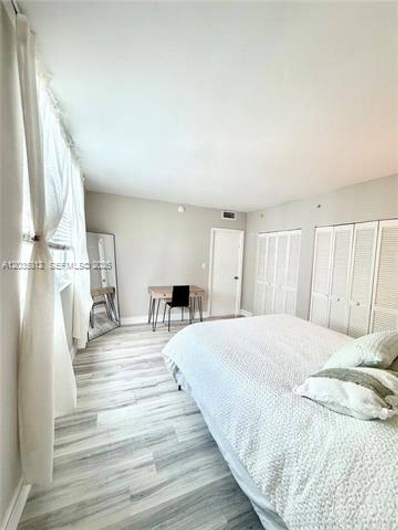 Condo for rent at 7501 E Treasure Dr, Miami Beach, FL 33141