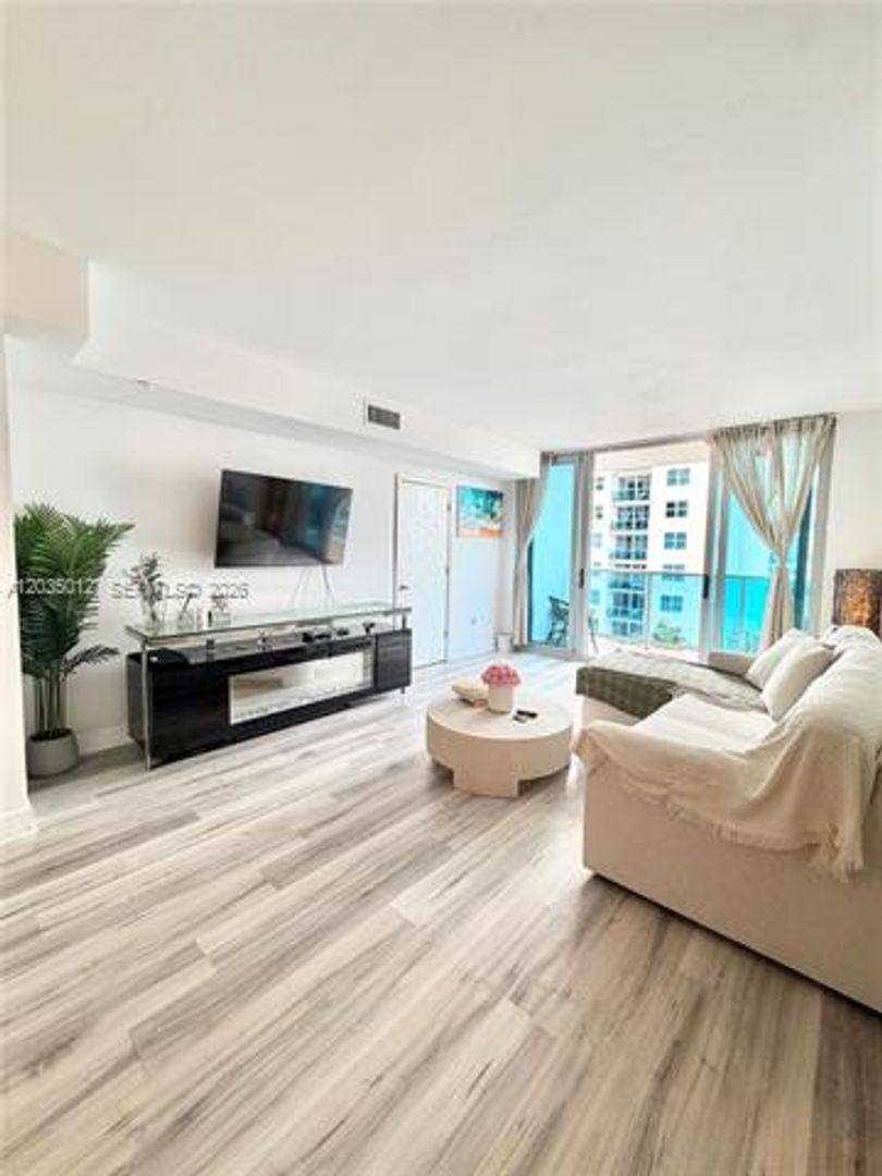 Condo for rent at 7501 E Treasure Dr, Miami Beach, FL 33141