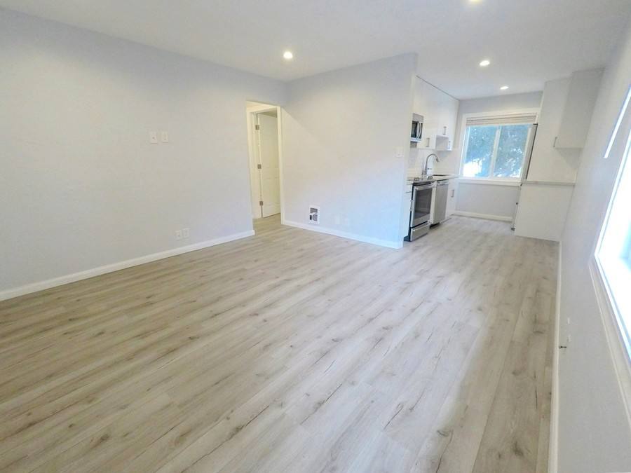 Apartment for rent at 5824 College Ave #1, Oakland, CA 94618