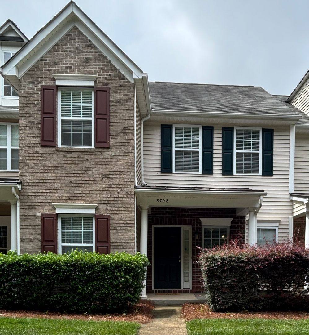 Townhouse for rent at 8708 Twined Creek Lane, Charlotte, NC 28227