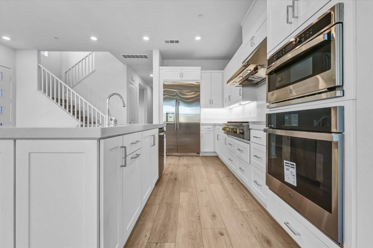 Townhouse for rent at 2058 Hollyleaf Terrace, Montebello, CA 90640
