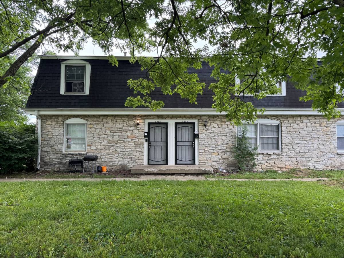 Apartment for rent at 6559 E 46th St, Indianapolis, IN 46226