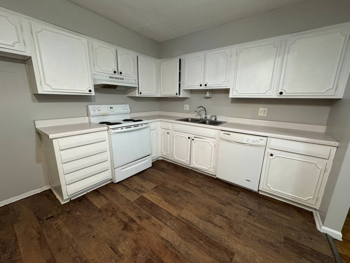 Apartment for rent at 6559 E 46th St, Indianapolis, IN 46226