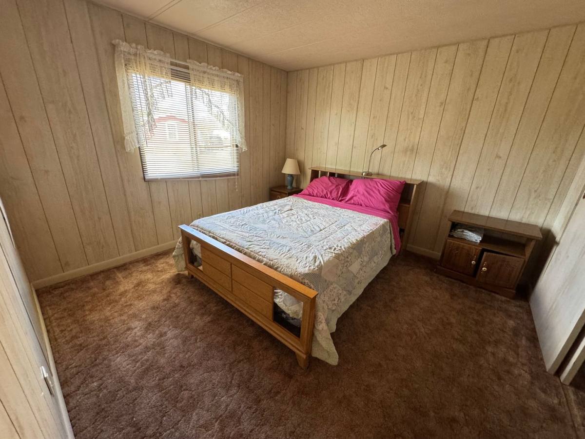 Apartment for rent at 124 N 12th St, Columbus, MT 59019