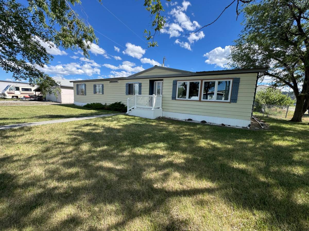 124 N 12th St, Columbus, MT 59019 - Apartment for Rent