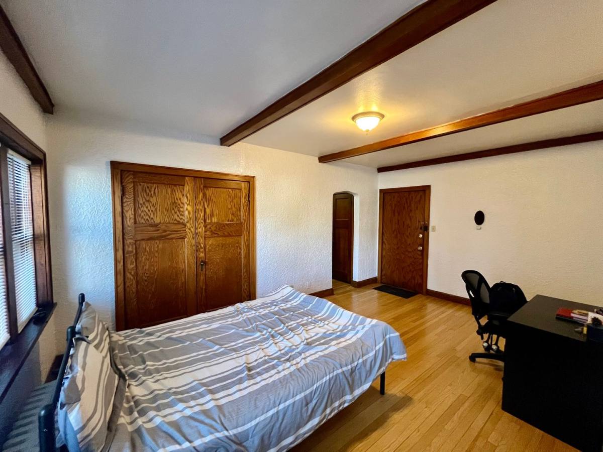 Apartment for rent at 4422 N Oakland Ave, Milwaukee, WI 53211