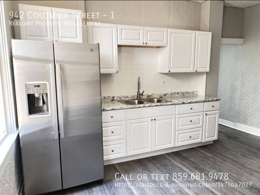 Apartment for rent at 942 Columbia St #1, Newport, KY 41071