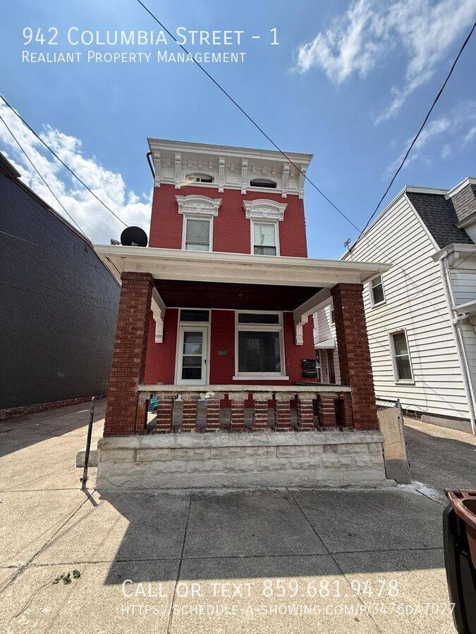 Apartment for rent at 942 Columbia St #1, Newport, KY 41071