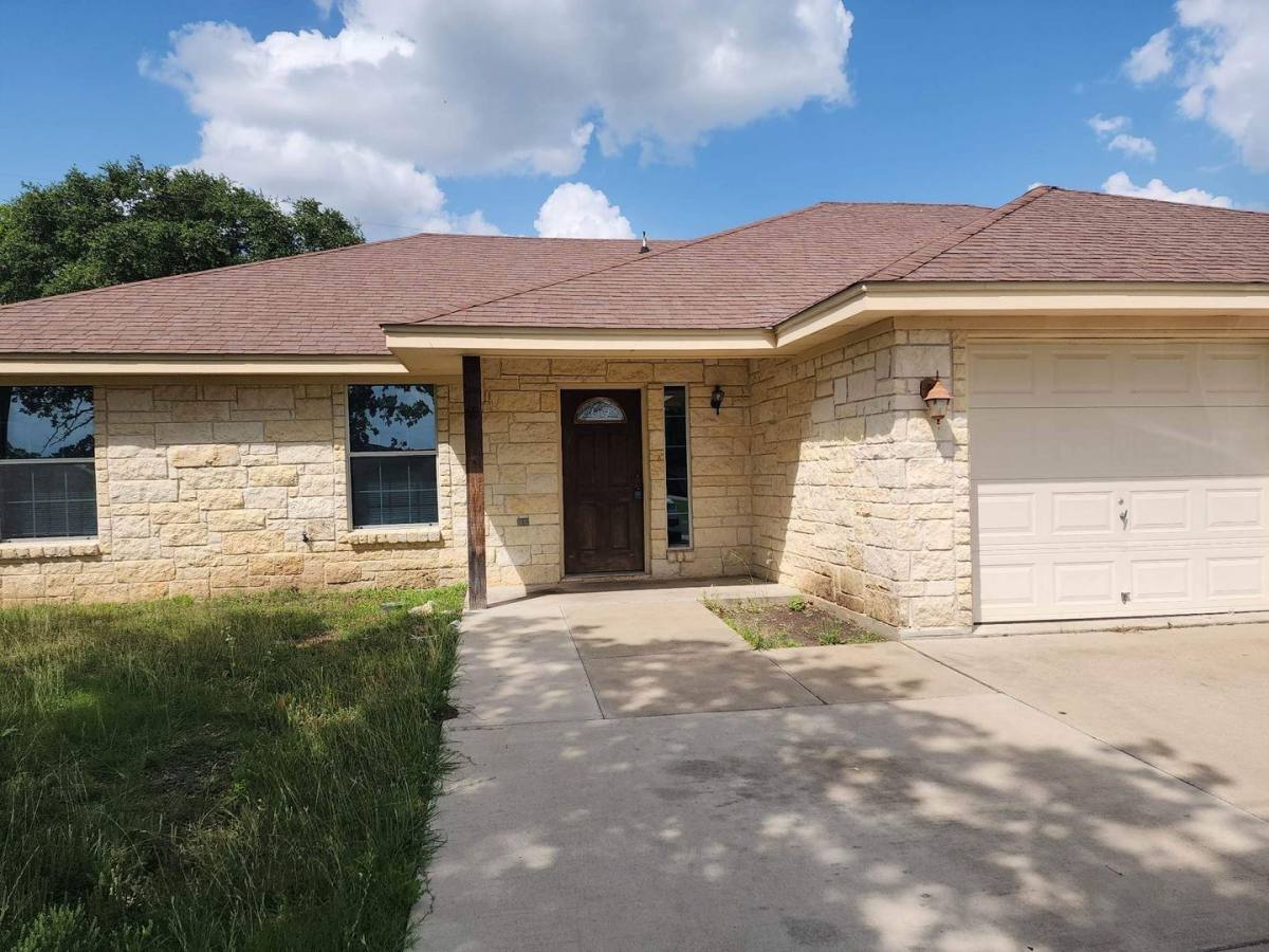 Apartment for rent at 501 Straws Mill Rd, Gatesville, TX 76528