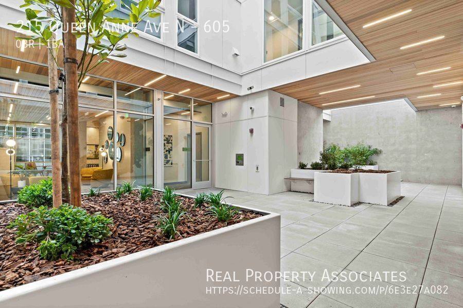 Apartment for rent at 215 Queen Anne Ave N #605, Seattle, WA 98109