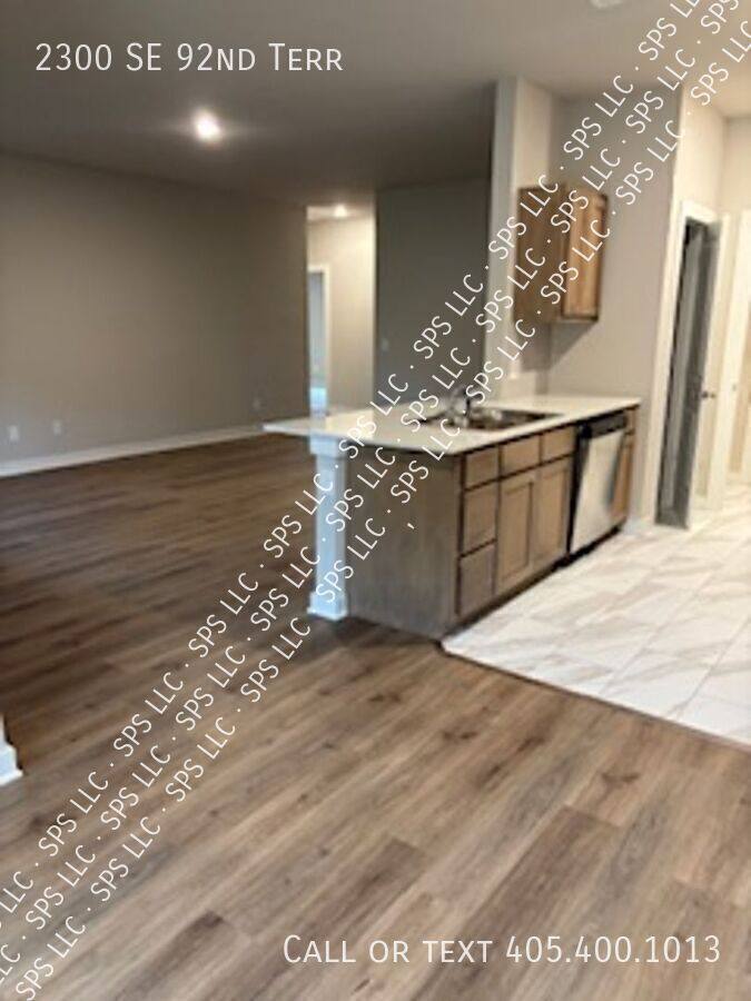 House for rent at 2300 SE 92nd Terrace, Oklahoma City, OK 73160