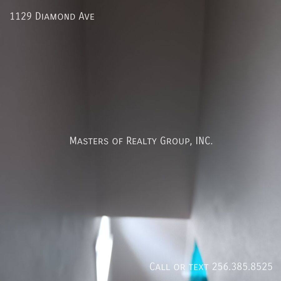 House for rent at 1129 Diamond Ave, South Bend, IN 46628
