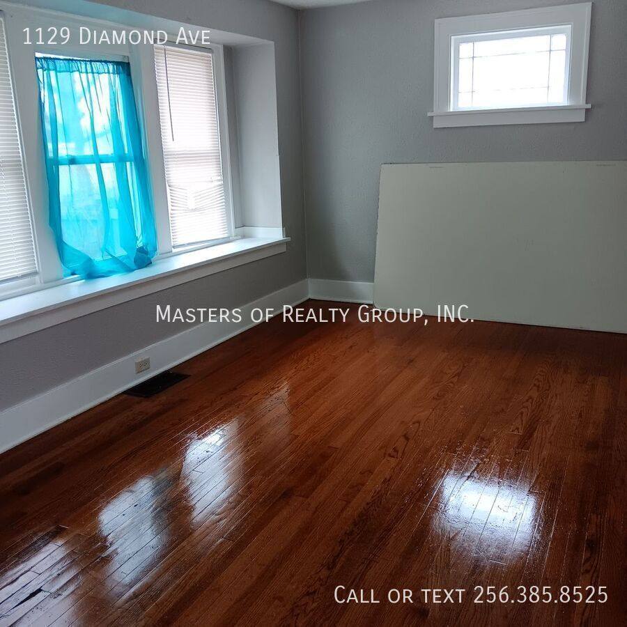 House for rent at 1129 Diamond Ave, South Bend, IN 46628