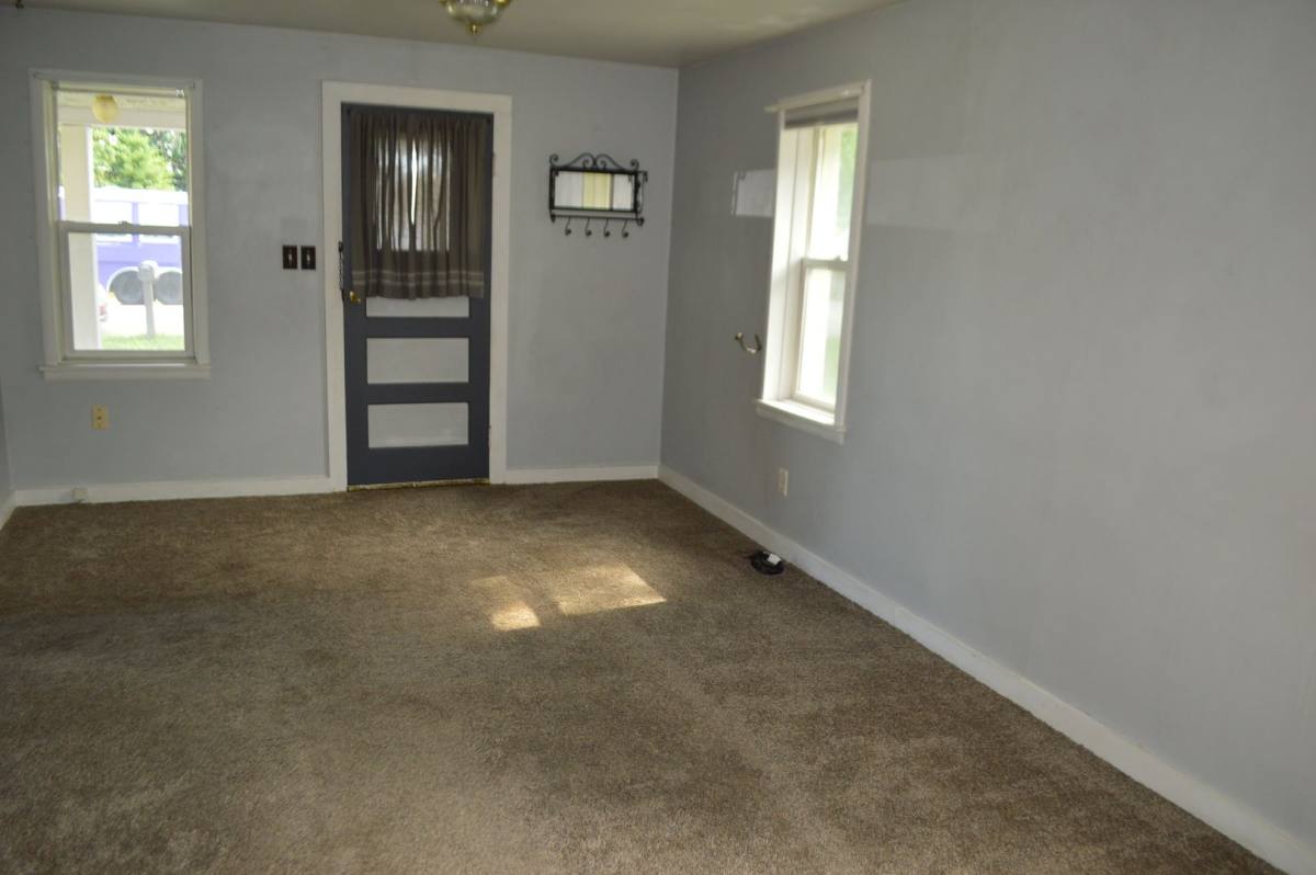 House for rent at 2310 1st Ave S, Clear Lake, IA 50428