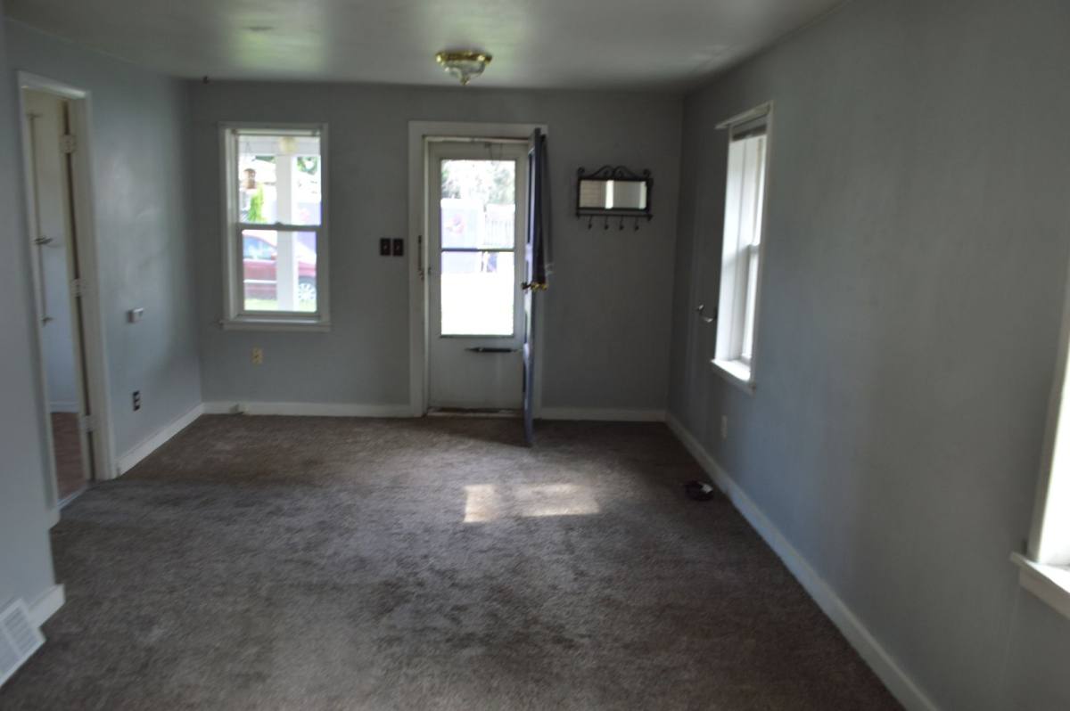 House for rent at 2310 1st Ave S, Clear Lake, IA 50428