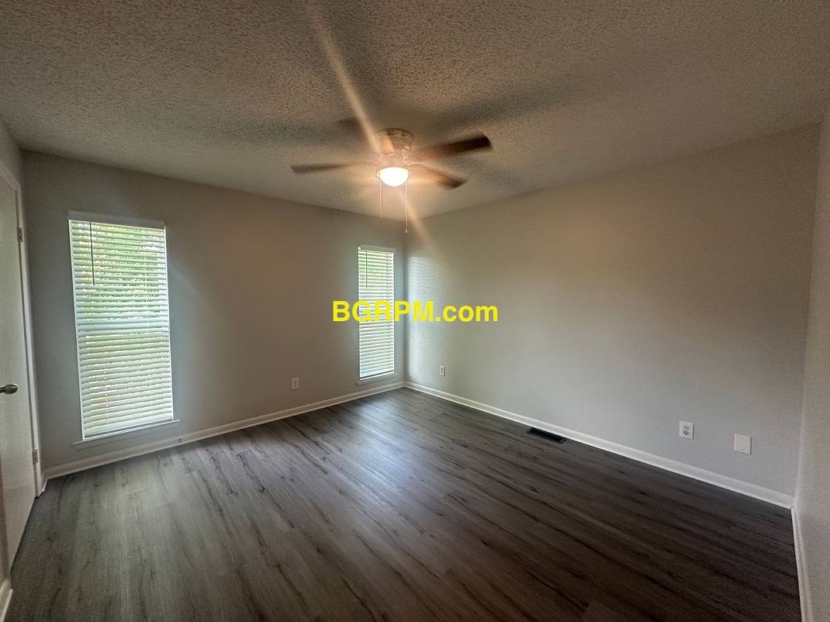 Apartment for rent at 719 S Redmond Rd, Jacksonville, AR 72076