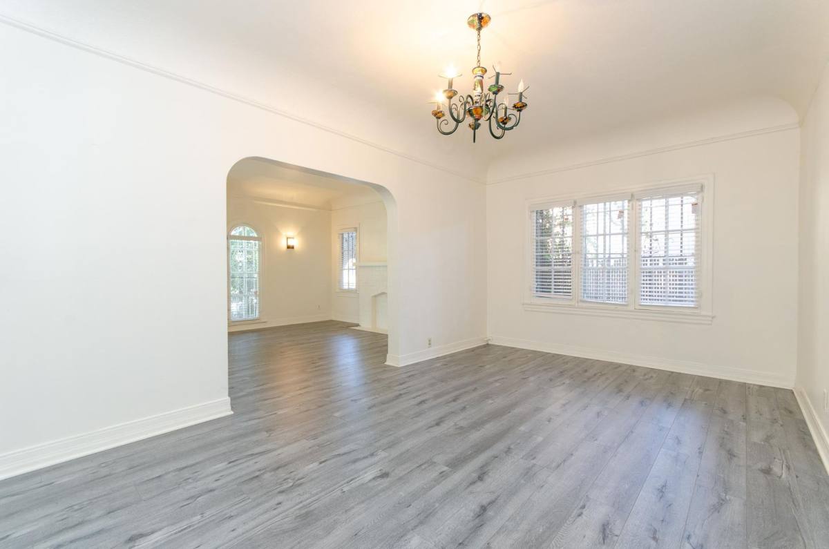Apartment for rent at 2418 4th Ave, Los Angeles, CA 90018