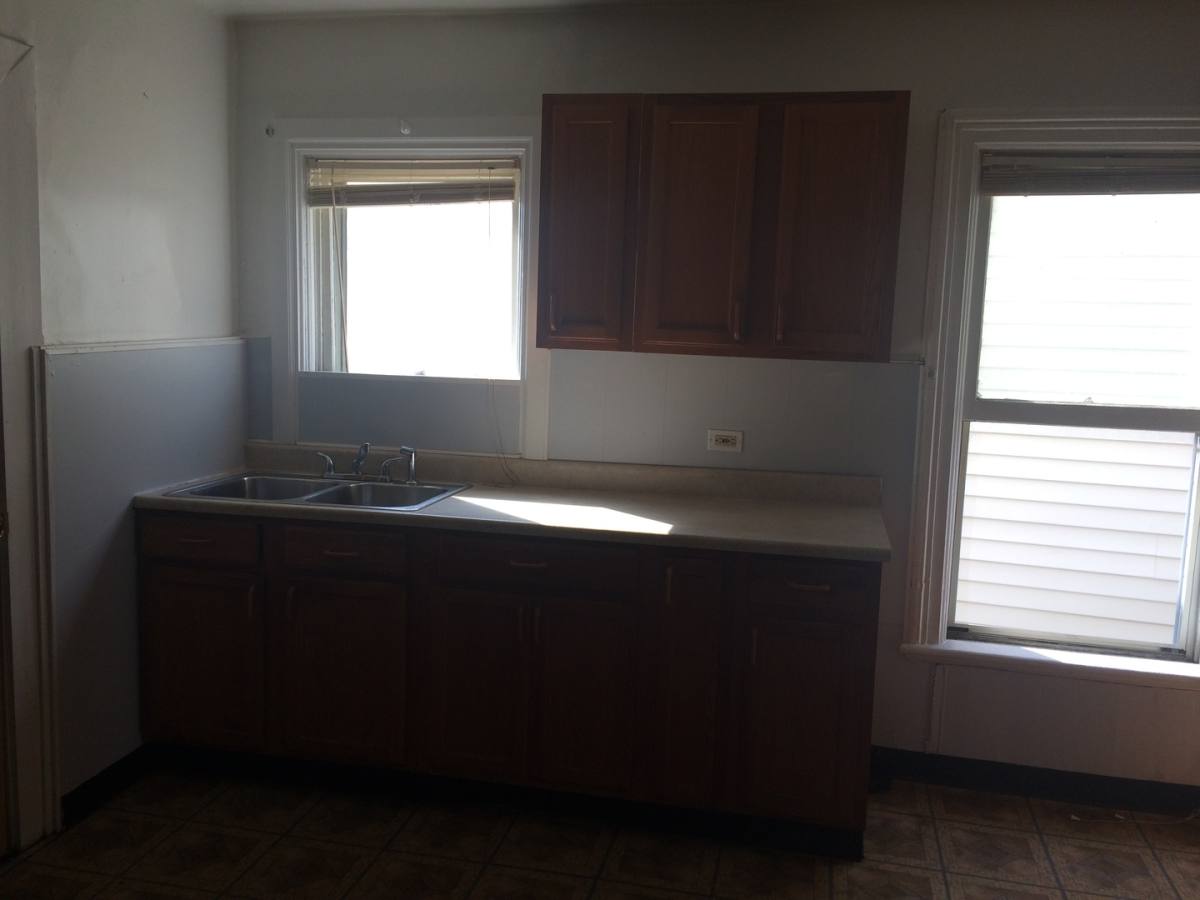 Apartment for rent at 170 Lancaster St, Cohoes, NY 12047