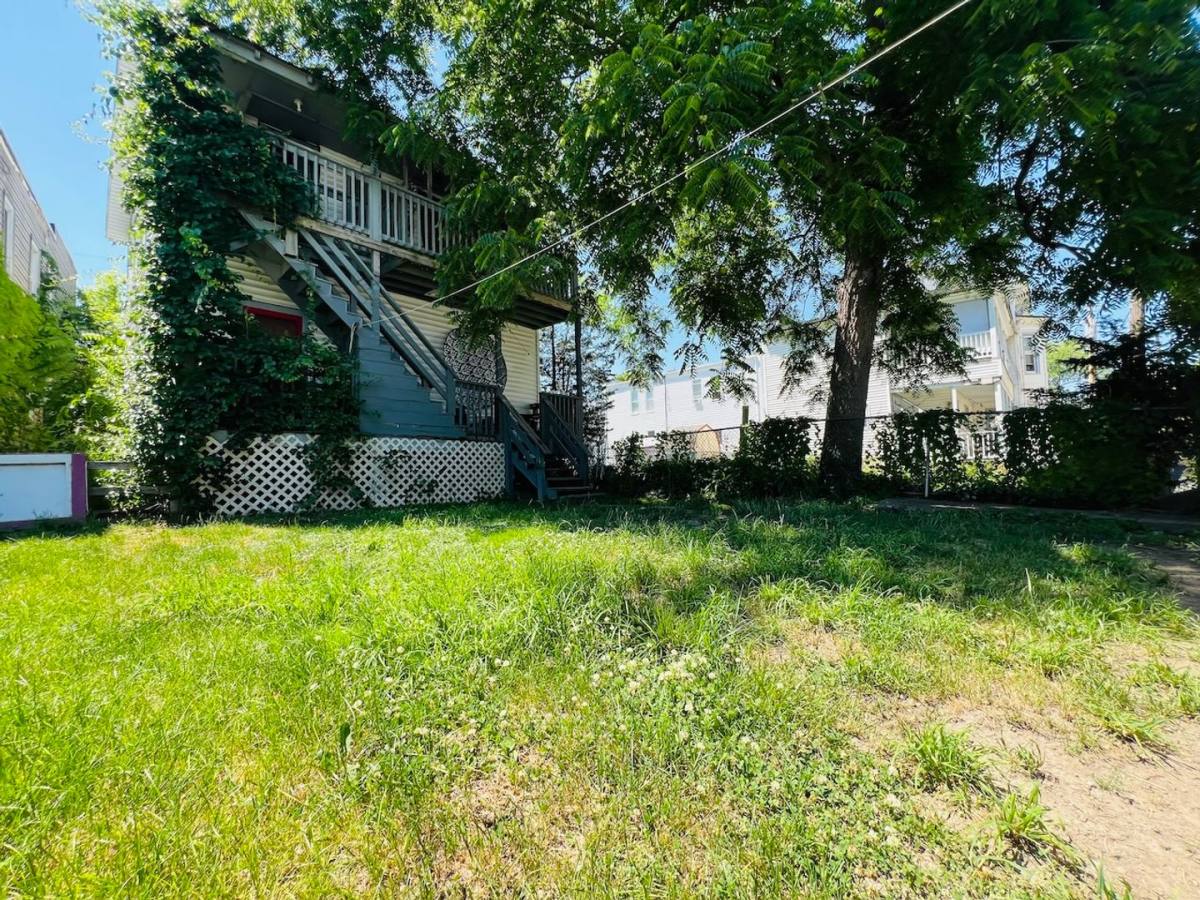Apartment for rent at 170 Lancaster St, Cohoes, NY 12047