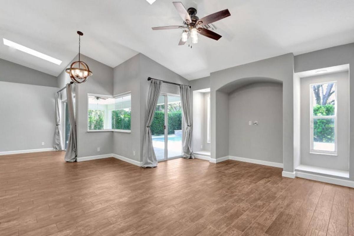 House for rent at 1097 Egret Circle N, Jupiter, FL 33458