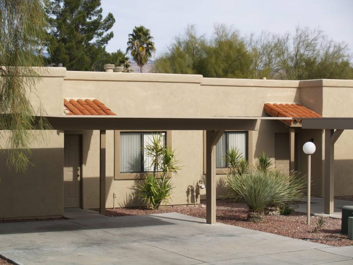 Townhouse for rent at 9109 E Esperanza Dr, Tucson, AZ 85715
