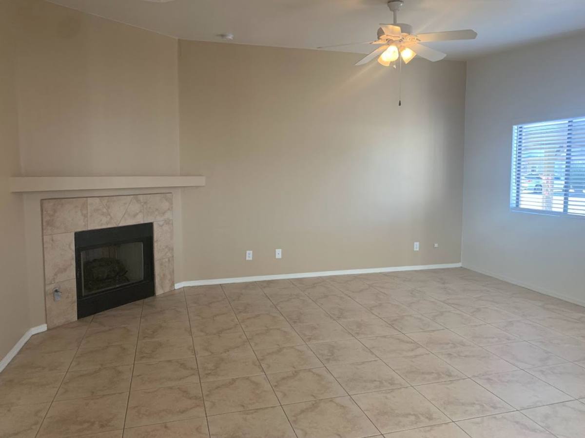Townhouse for rent at 9109 E Esperanza Dr, Tucson, AZ 85715