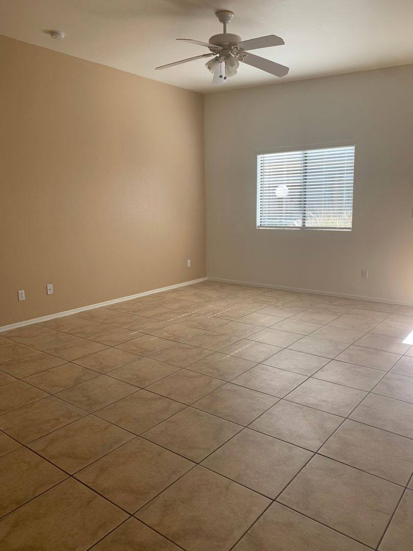 Townhouse for rent at 9109 E Esperanza Dr, Tucson, AZ 85715