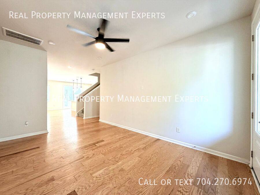 Townhouse for rent at 6016 Caprera Way, Charlotte, NC 28269