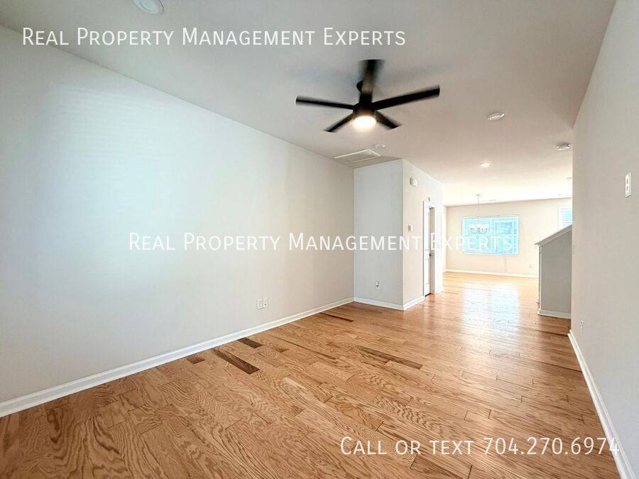 Townhouse for rent at 6016 Caprera Way, Charlotte, NC 28269