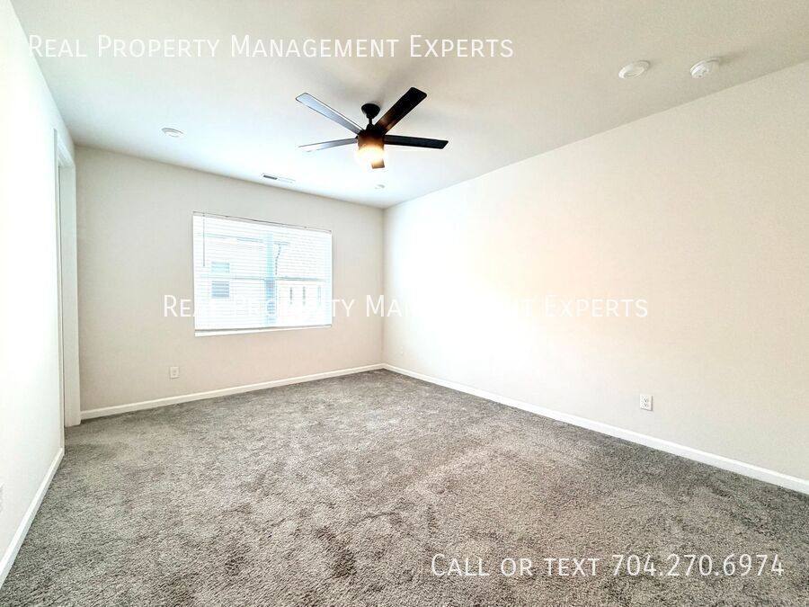 Townhouse for rent at 6016 Caprera Way, Charlotte, NC 28269