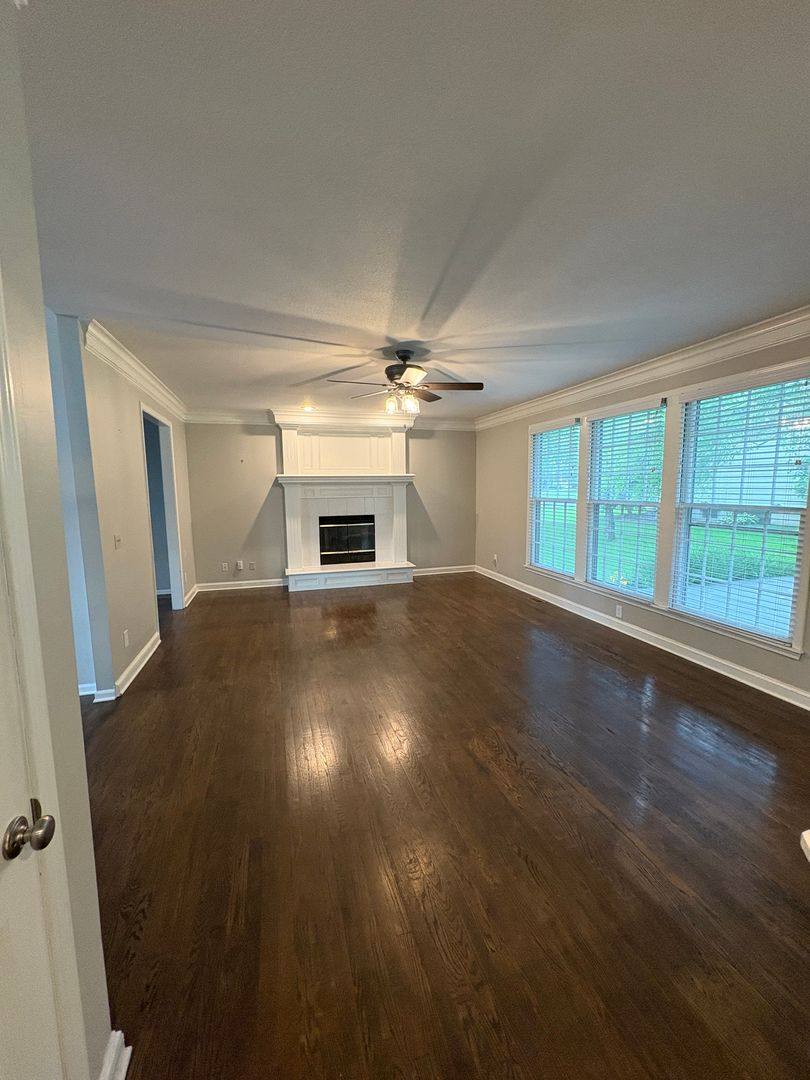 House for rent at 13172 Kessler St, Overland Park, KS 66213