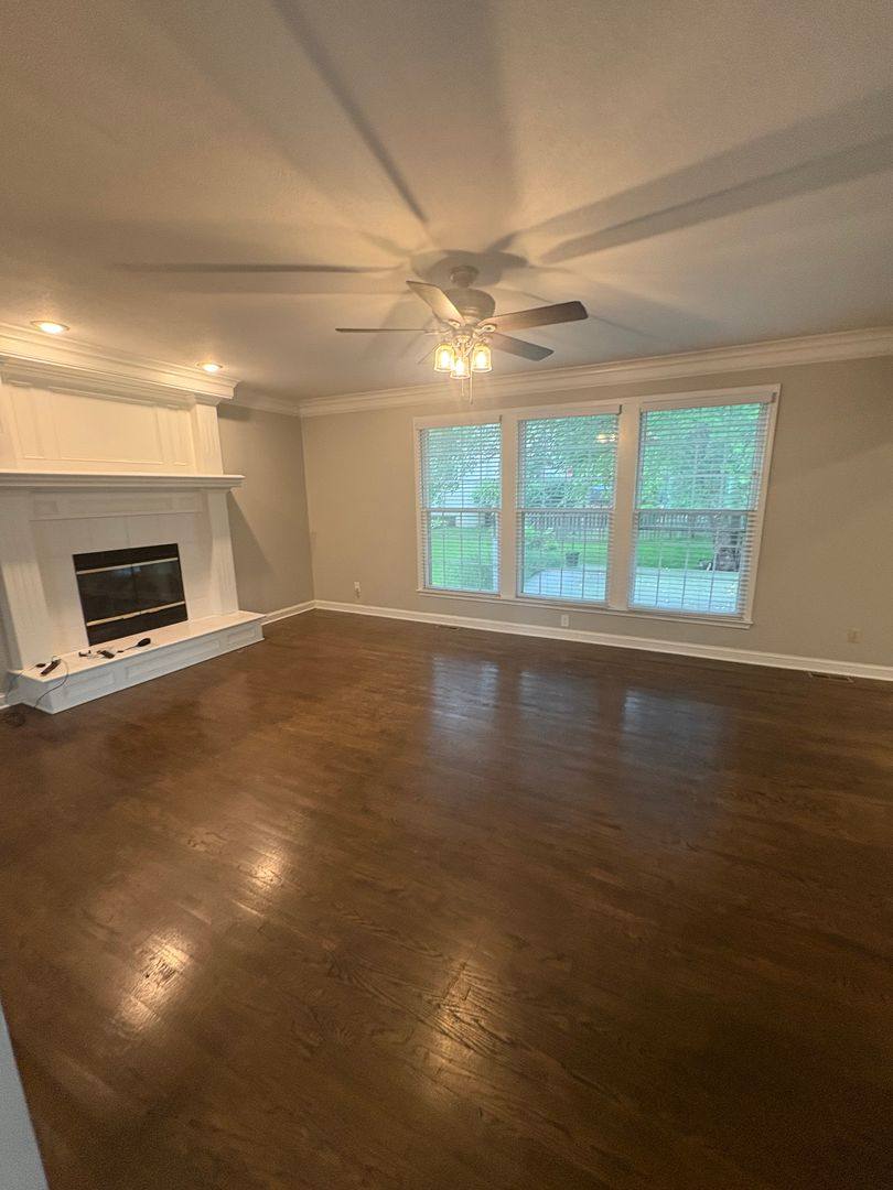House for rent at 13172 Kessler St, Overland Park, KS 66213