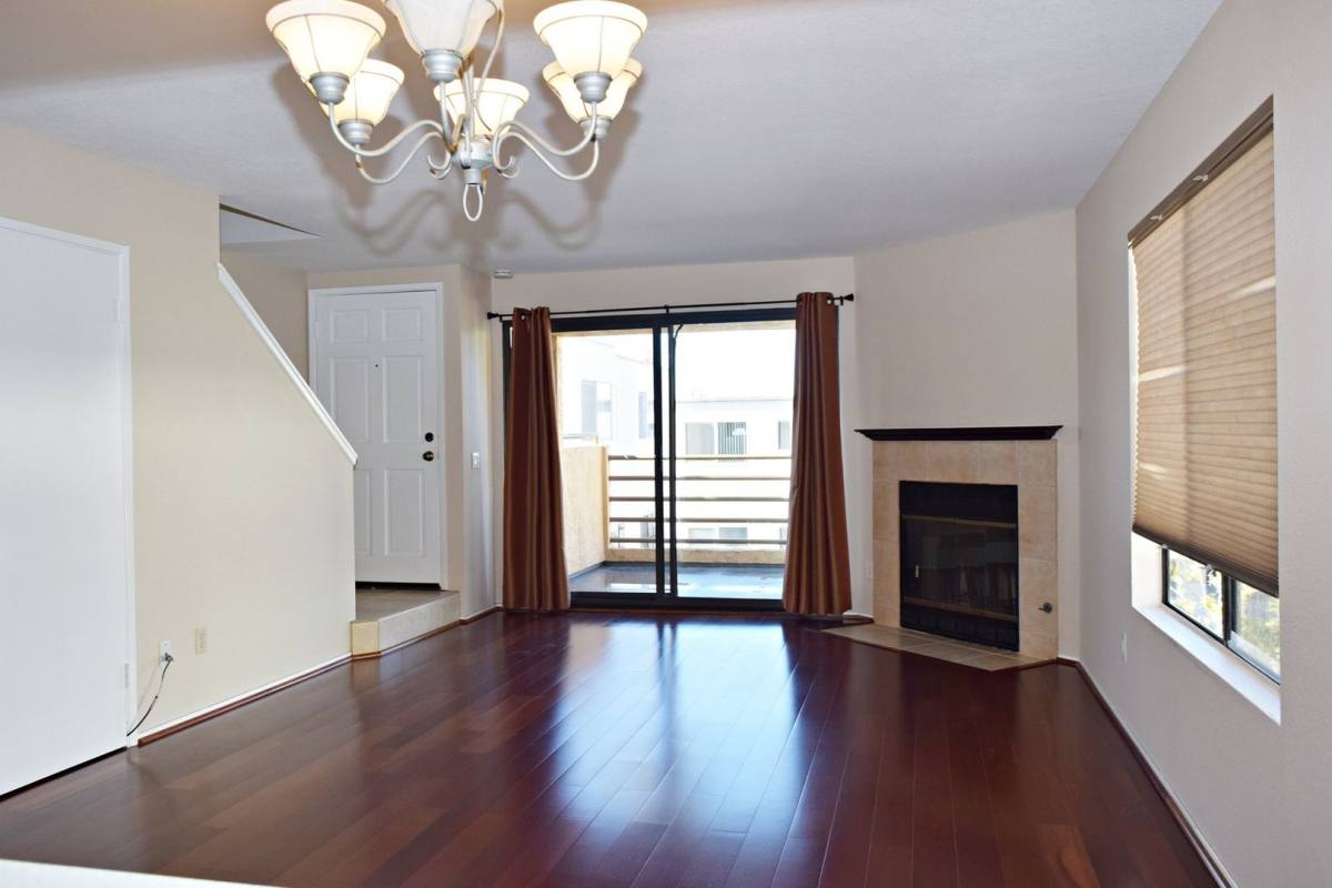Townhouse for rent at 5744 Mildred St, San Diego, CA 92110