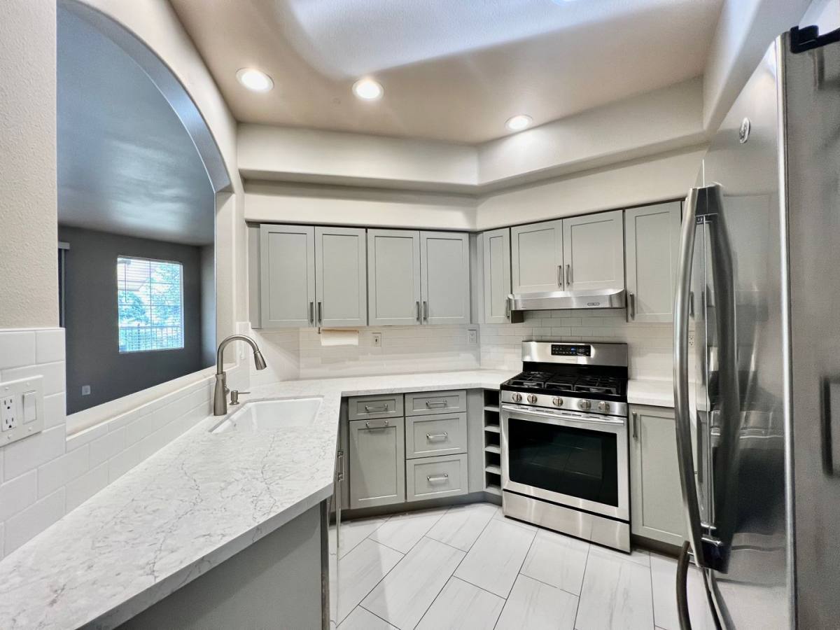 Condo for rent at 11985 Tivoli Park Row, San Diego, CA 92128