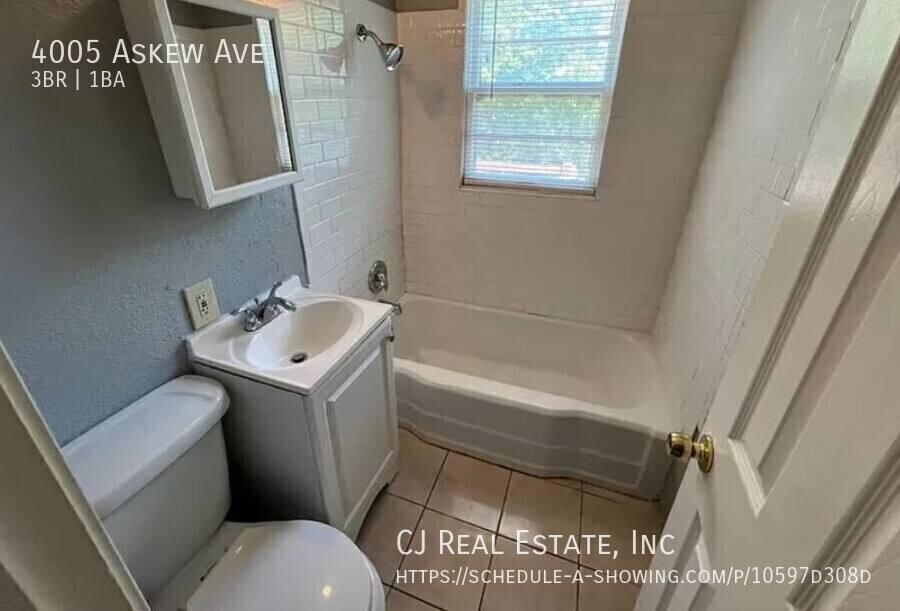 House for rent at 4005 Askew Ave, Kansas City, MO 64130