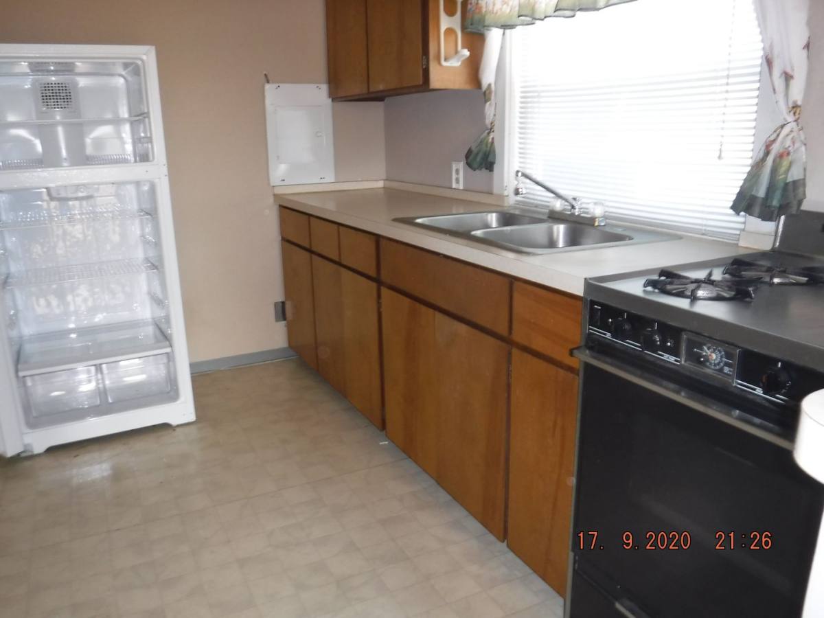 House for rent at 115 Lozier Lane, Medford, OR 97501
