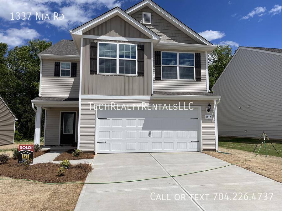 House for rent at 1337 Nia Rd, Charlotte, NC 28215