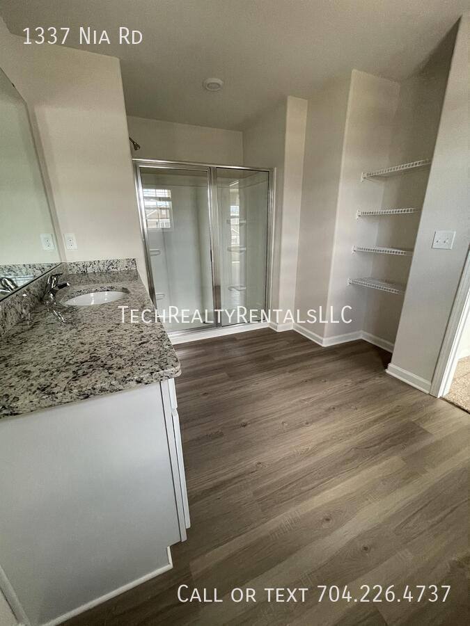 House for rent at 1337 Nia Rd, Charlotte, NC 28215