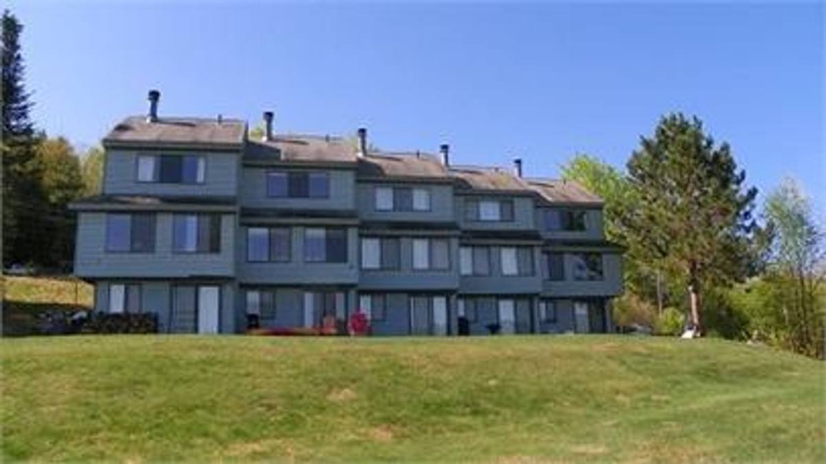 Apartment for rent at 135 Snowood Dr #E4, Thornton, NH 03285