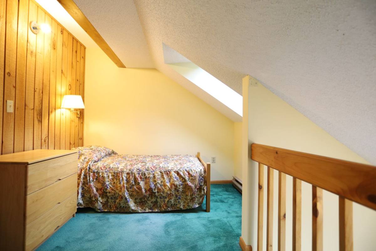 Apartment for rent at 135 Snowood Dr #E4, Thornton, NH 03285