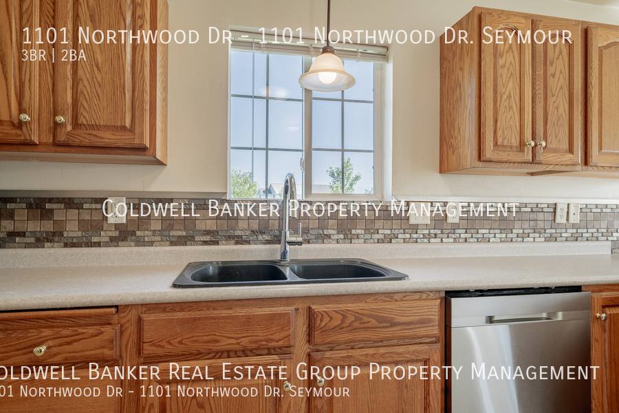 Apartment for rent at 1101 Northwood Dr #S, Seymour, WI 54165