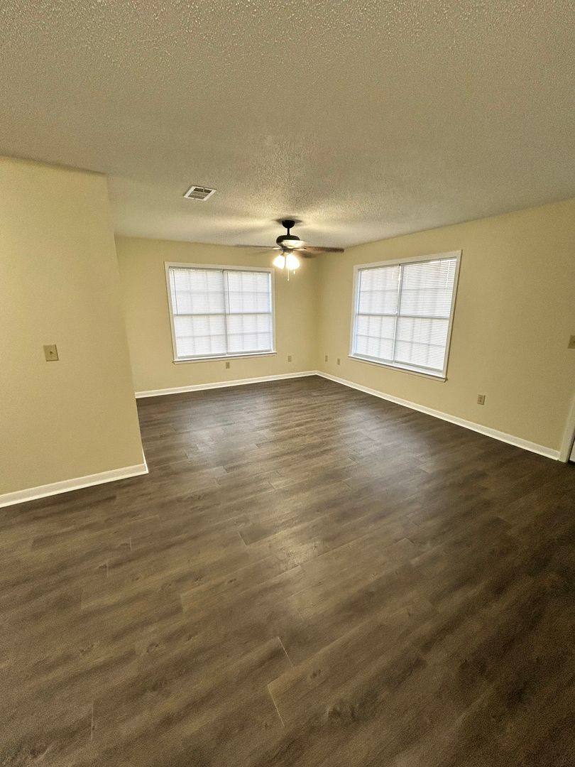 Apartment for rent at 23350 County Rd, Robertsdale, AL 36567
