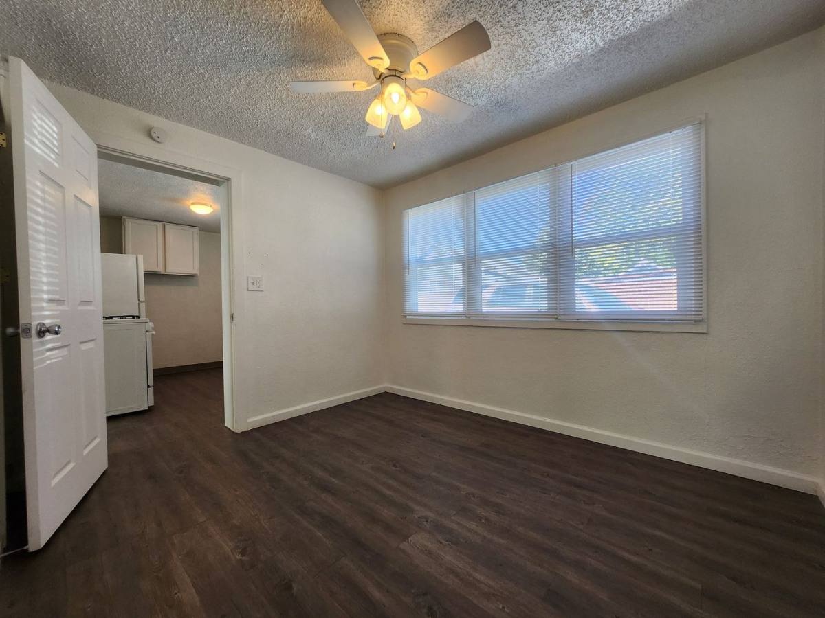 Apartment for rent at 409 W Routt Ave #COTTAGE, Pueblo, CO 81004