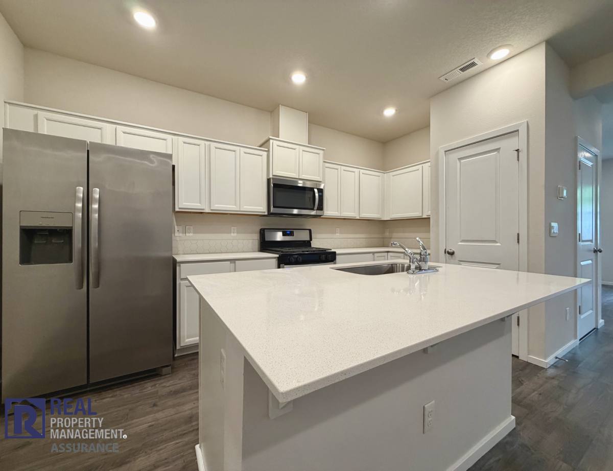 House for rent at 873 N 19th Ave, Cornelius, OR 97113