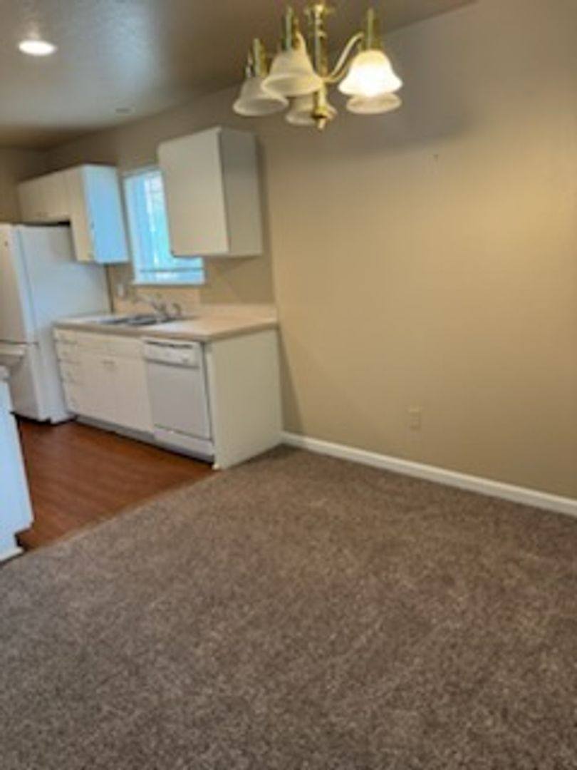 Apartment for rent at 138 Crestview Terrace, Cottage Grove, OR 97424