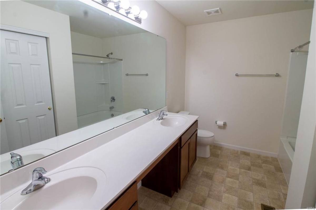 House for rent at 212 Pearl Vista Dr, O Fallon, MO 63366