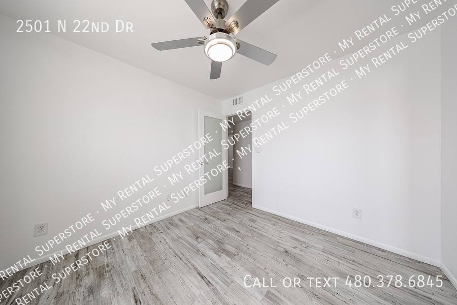 House for rent at 2501 N 22nd Dr, Phoenix, AZ 85009