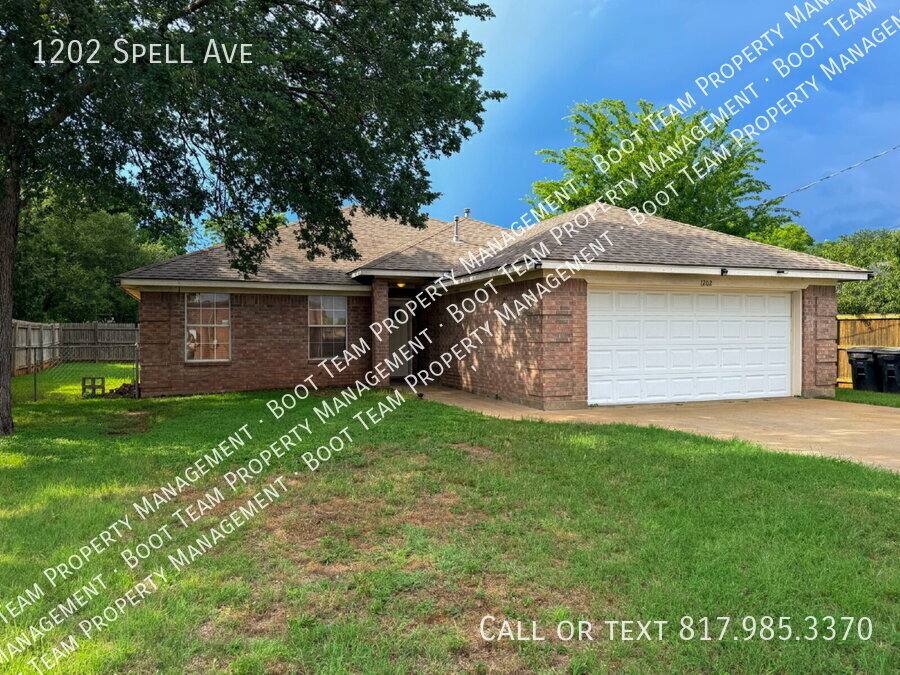 House for rent at 1202 Spell Ave, Cleburne, TX 76033