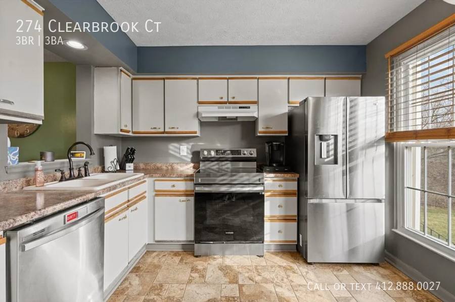 House for rent at 274 Clearbrook Court, Cranberry Township, PA 16066